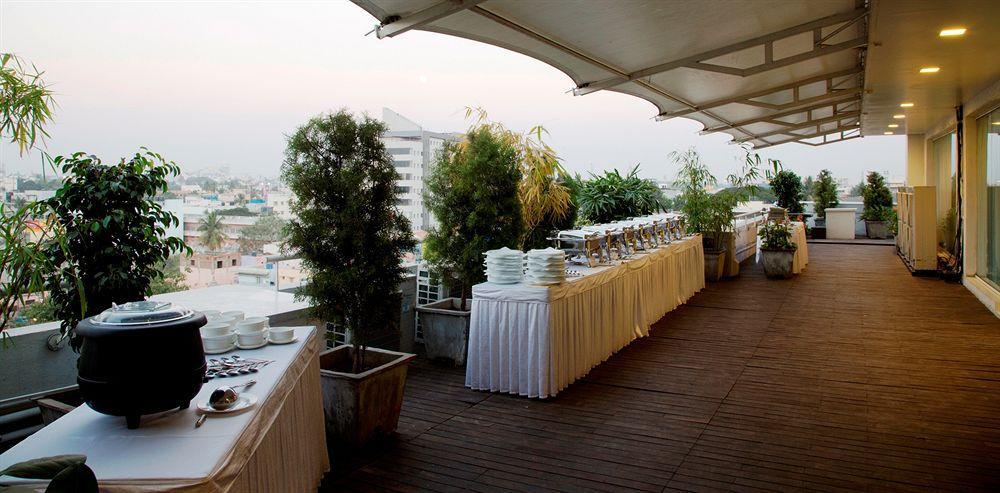 העיר בנגלור Springs Hotels And Spa מראה חיצוני תמונה